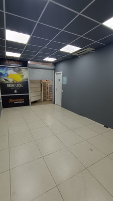 Снять  помещение свободного назначения