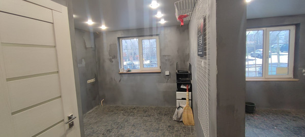 Снять  помещение свободного назначения